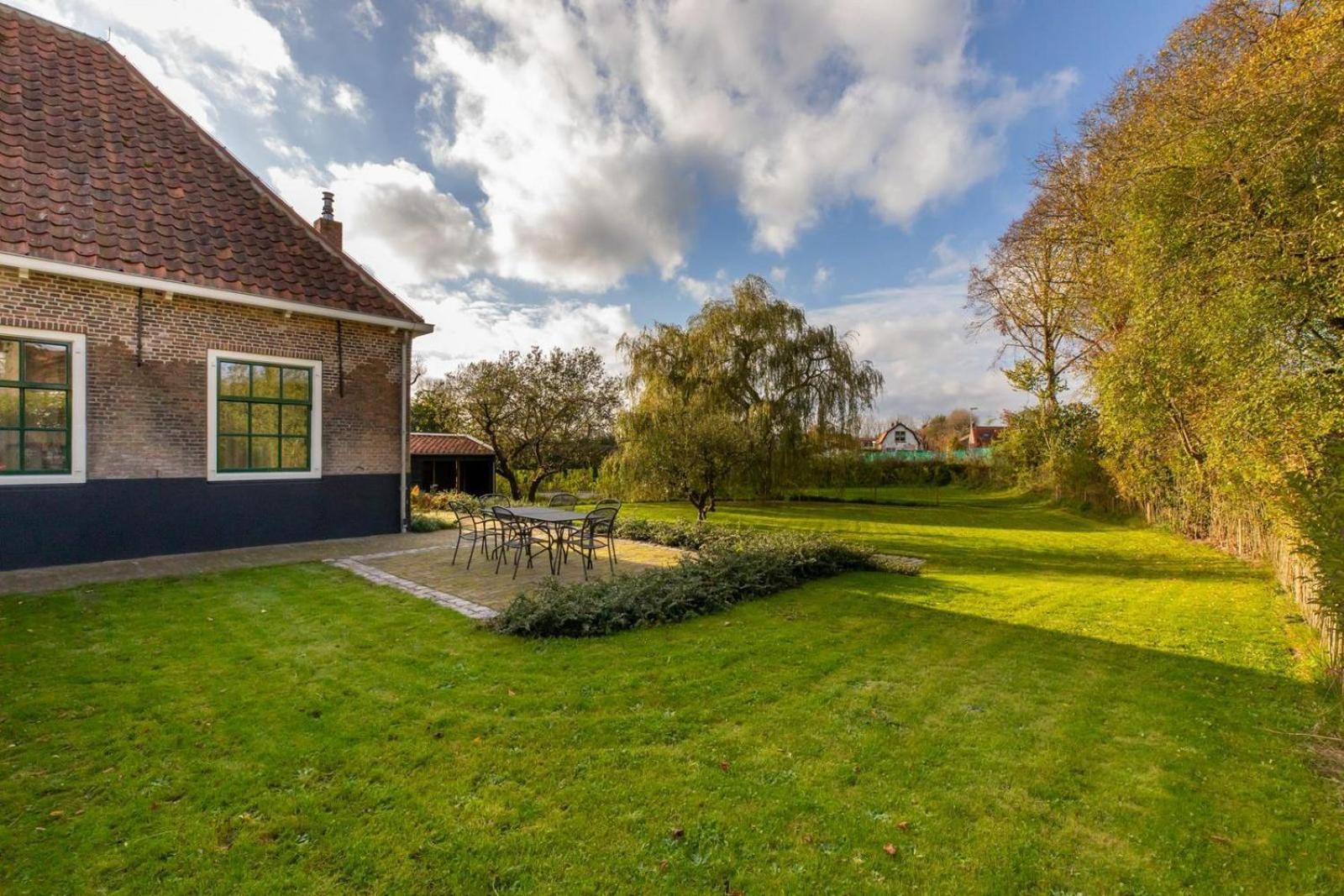 Vakantiehuis 'Boerderij Molenhof' - Stationsweg 5 | Heinkenszand Exterior photo